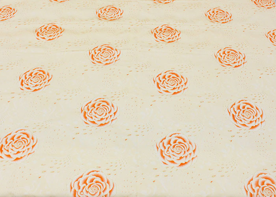 Vente en gros de matériel textile pour la maison Couleur claire Impression dorée Tissu de matelas 100 Polyester Tissu de matelas