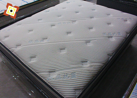 100 Tissu tricoté en polyester Tissu de matelas Tissu de matelas en jacquard Tissu pour matelas
