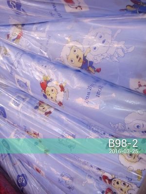 Tissu imprimé tissé par 40gsm résistant de ride avec floral imprimé