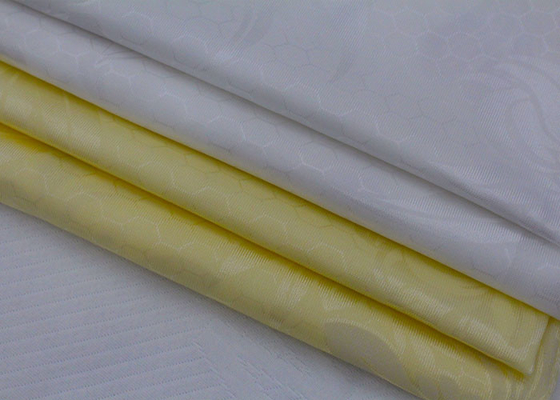 Modèle de fleurs bas blanc en gros imprimant le tissu de pongé de polyester de tricot pour le protecteur de matelas