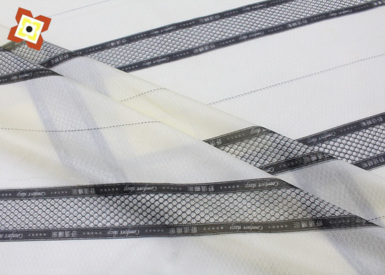 La chaîne imprimée par couleur de tissu de protecteur de matelas de Pengji de polyester a tricoté