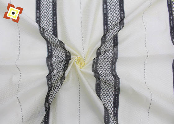 La chaîne imprimée par couleur de tissu de protecteur de matelas de Pengji de polyester a tricoté